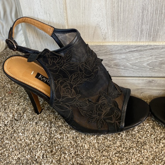 Kay Unger, Mesh & Floral Leather Black Sandals Heels Platform Sexy - Picture 8 of 12